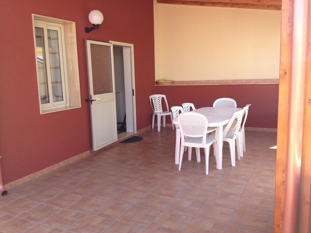 Bed and Breakfast Mediterraneo Поццалло Экстерьер фото